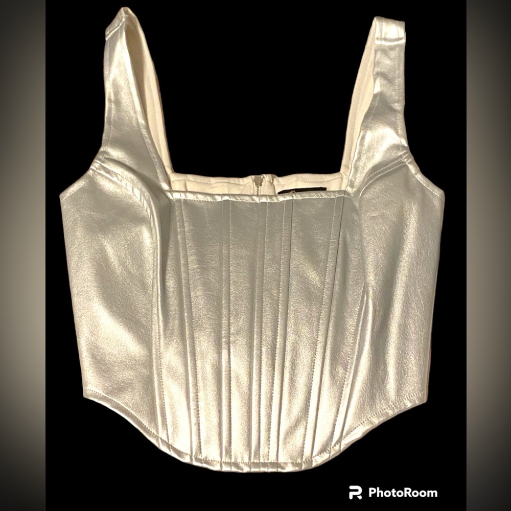 NWT•Japna Womens Metallic faux leather Silver Corset style crop top w/zipper